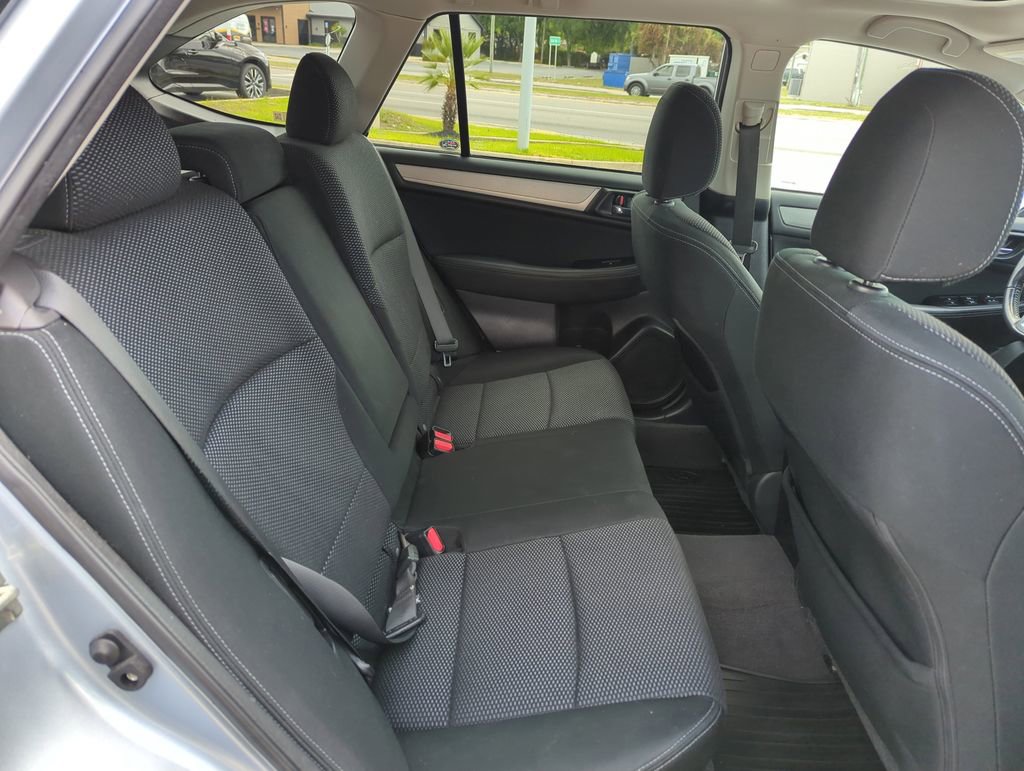 Used 2017 Subaru Outback 2.5i Premium image 34