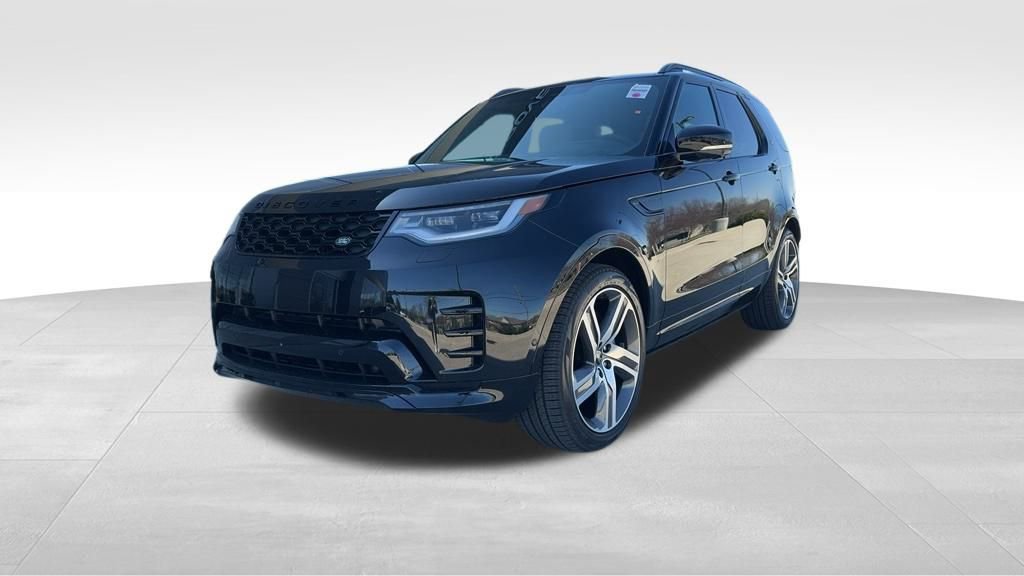 New 2024 Land Rover Discovery Dynamic SE image 1