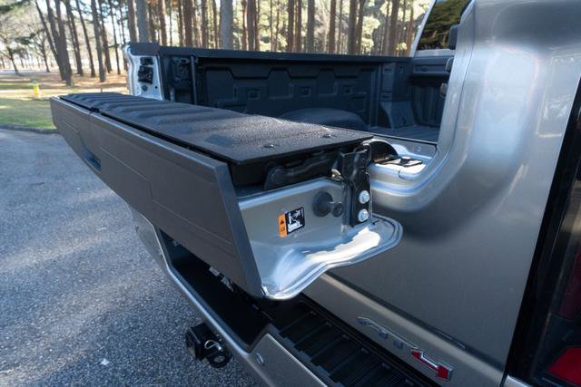 Used 2024 GMC Sierra 2500 AT4 w/ AT4 Premium Plus Package image 11