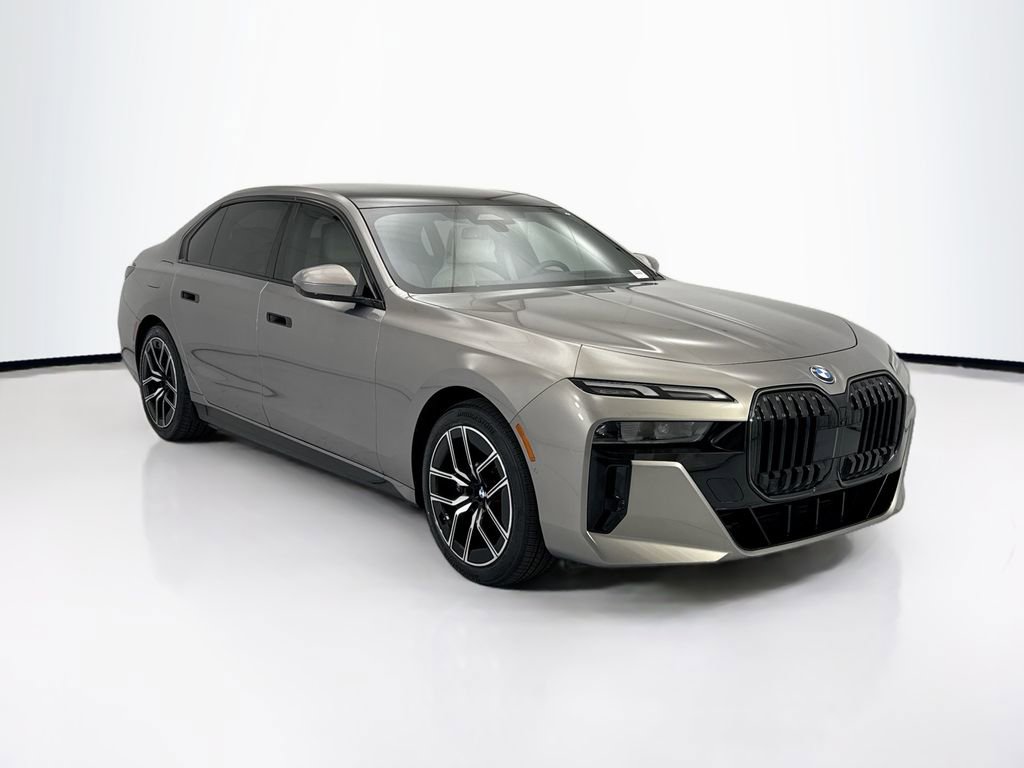 Certified 2025 BMW i7 eDrive50 w/ M Sport Package RWD image 3