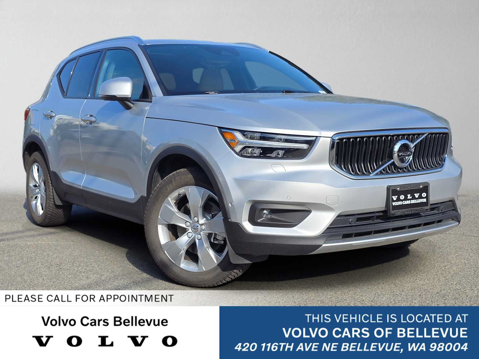 Used 2019 Volvo XC40 T5 Momentum