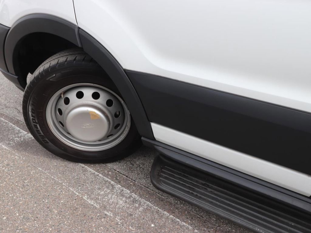 Used 2015 Ford Transit 350 XL RWD image 3