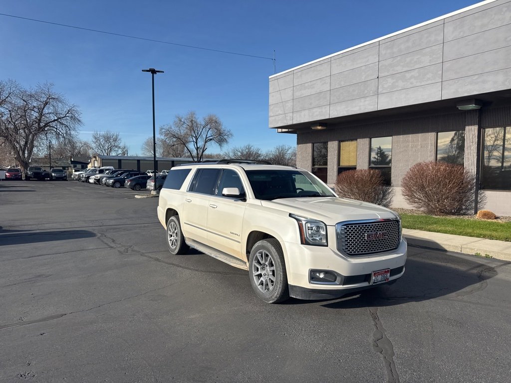 Used 2015 GMC Yukon XL Denali w/ Touring Package image 8