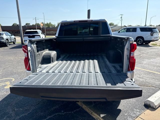 Used 2019 Chevrolet Silverado 1500 LTZ w/ LTZ Premium Package AWD/4WD image 18