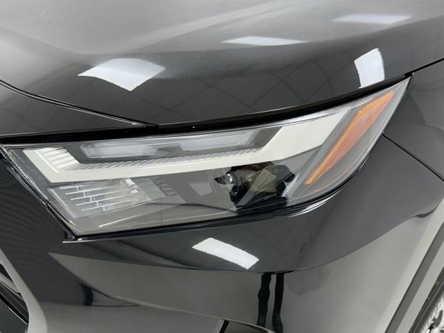 Used 2025 Toyota RAV4 XLE Premium AWD/4WD image 6