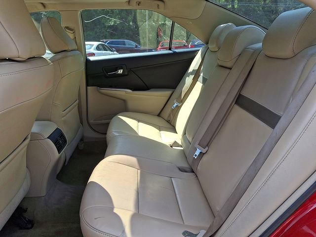 Used 2014 Toyota Camry XLE image 16