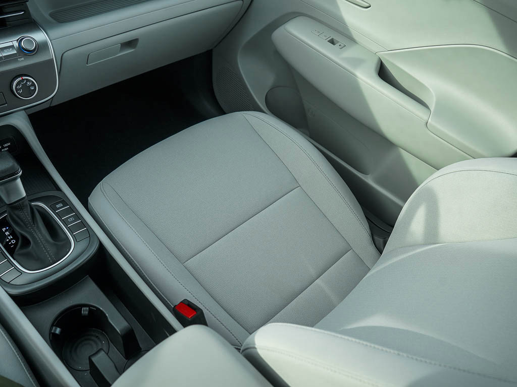 New 2026 Hyundai Kona SE AWD/4WD image 24