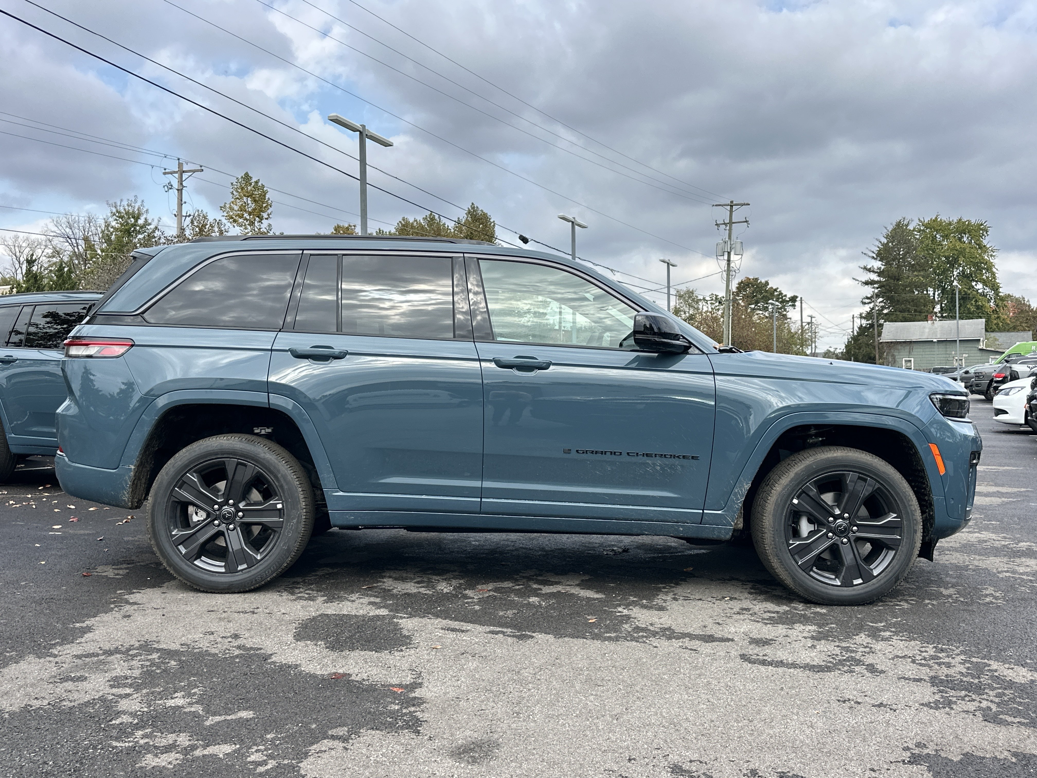 New 2027 Jeep Grand Cherokee Limited AWD/4WD image 20