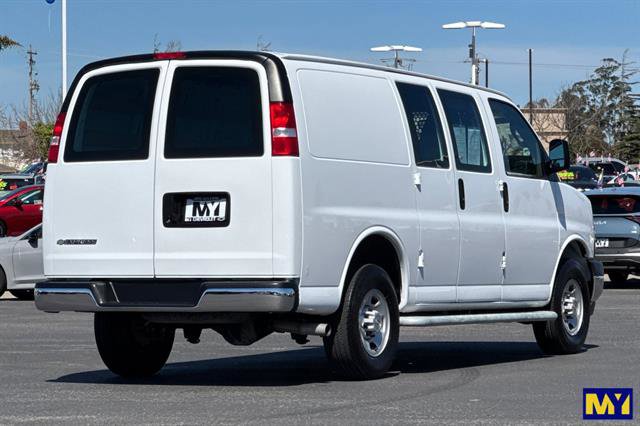 Used 2024 Chevrolet Express 2500 w/ Driver Convenience Package image 4