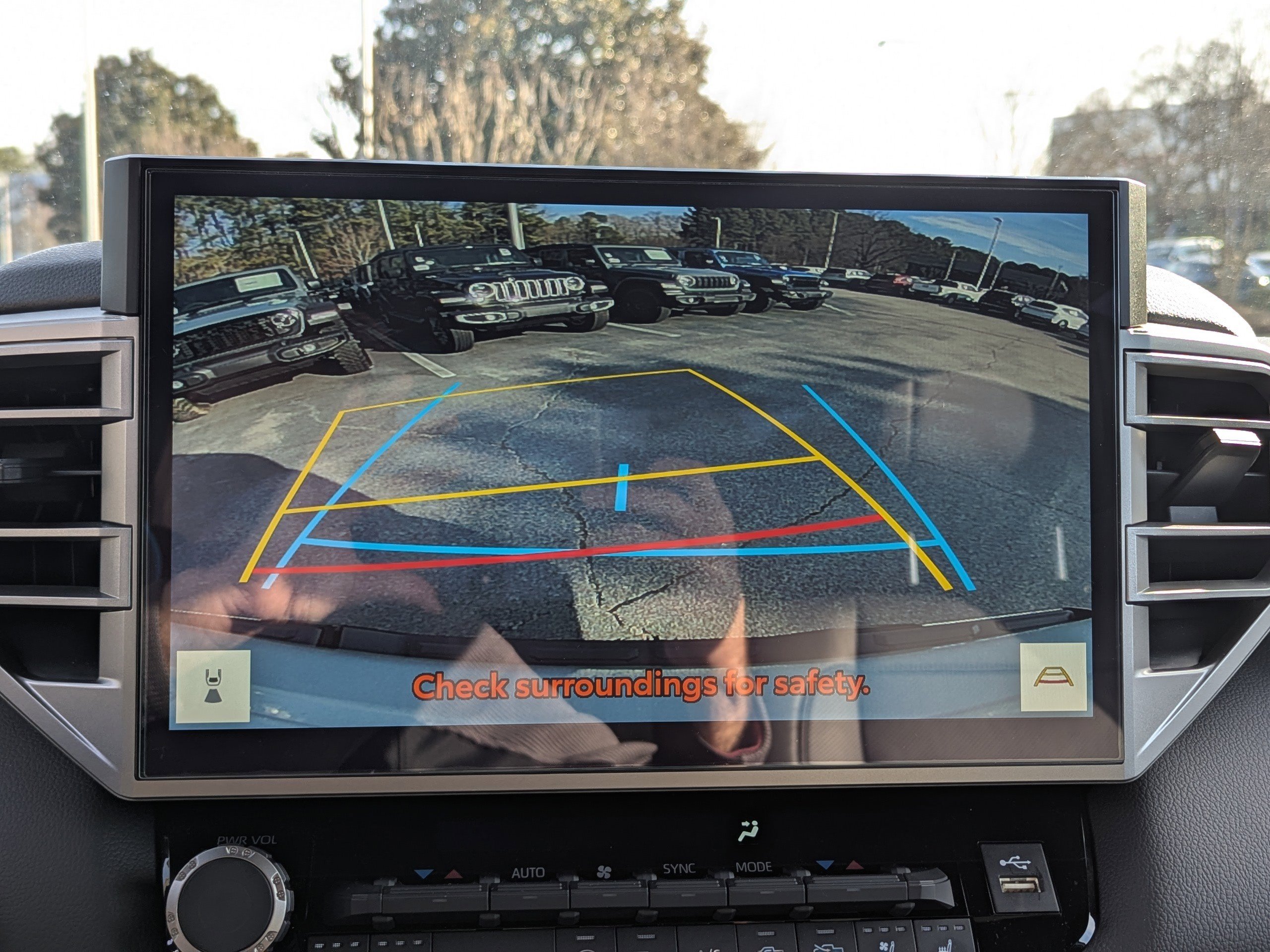 Used 2025 Toyota Tundra Limited image 19