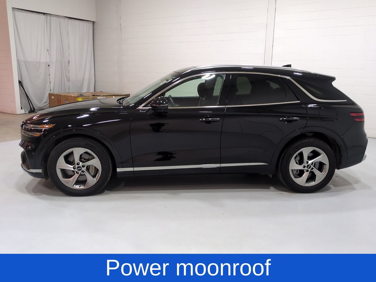 Certified 2026 Genesis GV70 2.5T Advanced AWD/4WD image 6