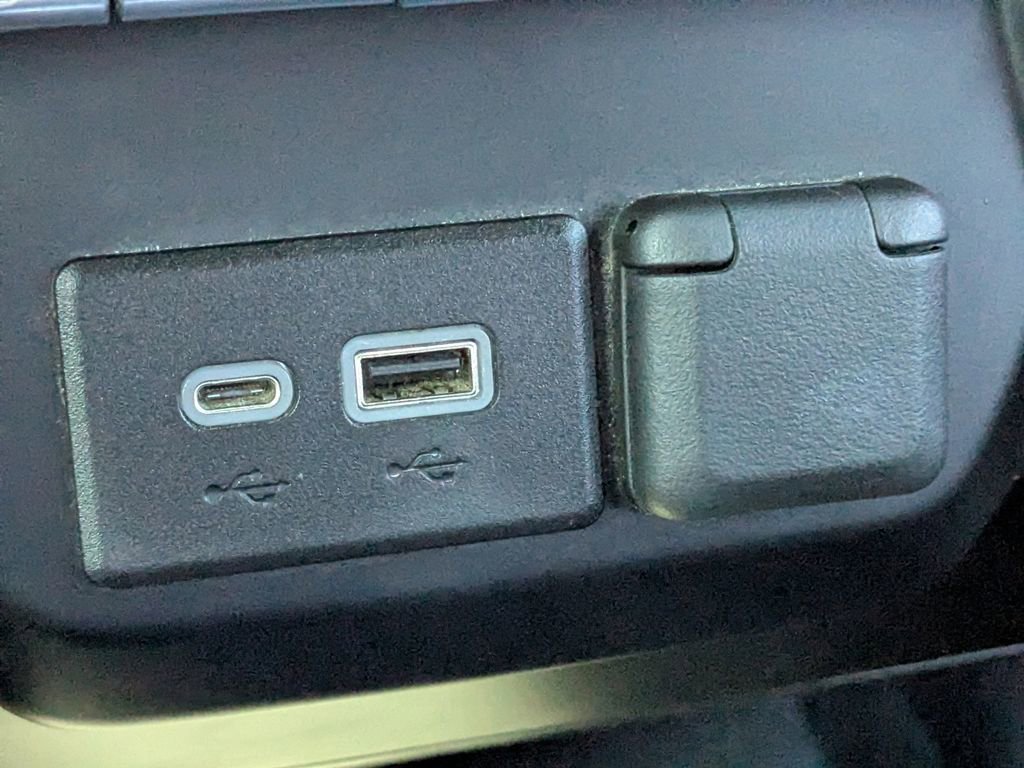 Used 2022 Chevrolet Silverado 1500 RST image 23