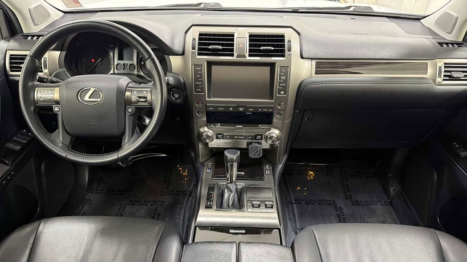 Used 2016 Lexus GX 460 w/ Comfort Package AWD/4WD image 28
