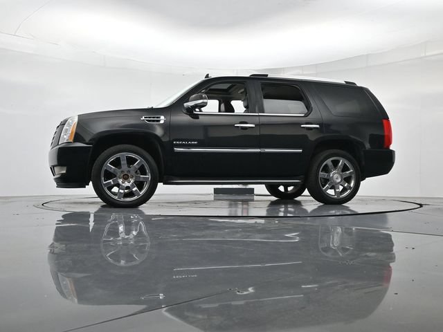 Used 2011 Cadillac Escalade Luxury AWD/4WD image 42