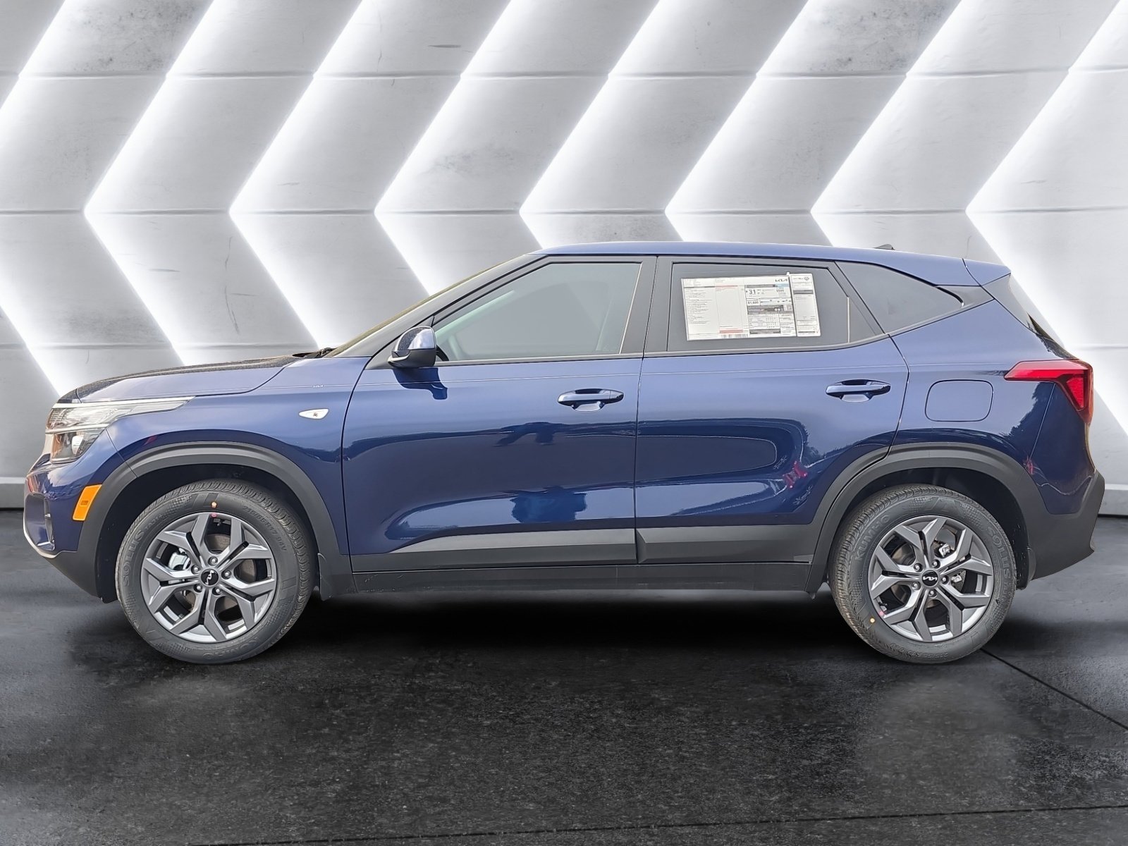 New 2026 Kia Seltos LX image 2