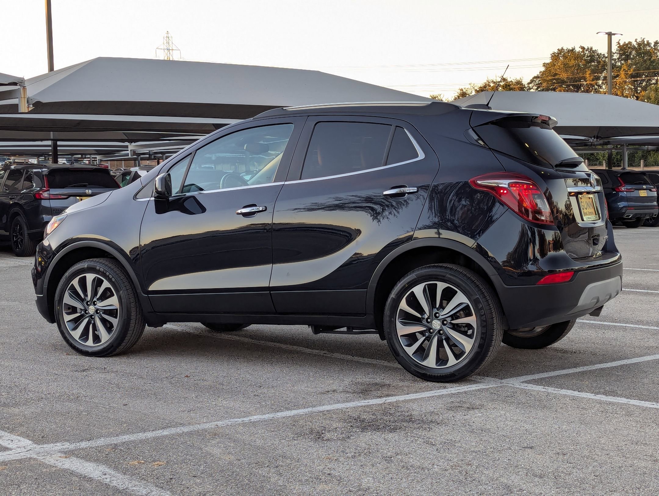 Used 2022 Buick Encore Preferred image 7