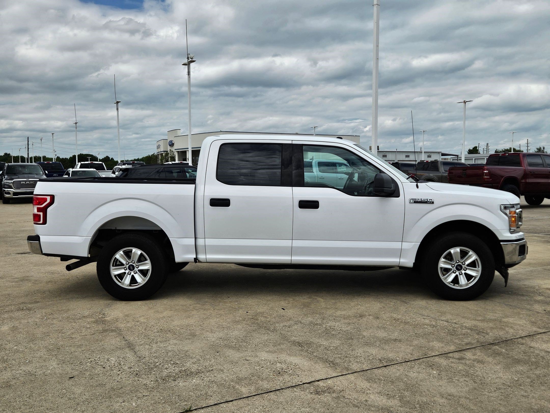 Used 2018 Ford F150 XLT RWD image 2