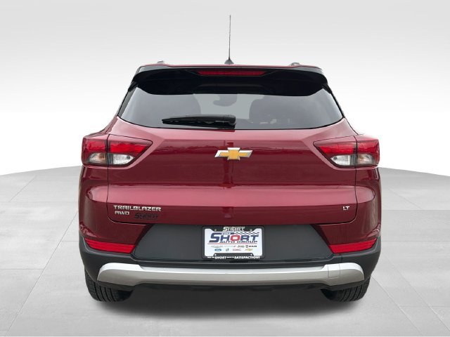 Used 2025 Chevrolet TrailBlazer LT AWD/4WD image 6
