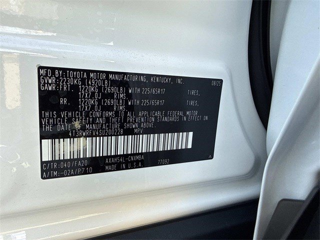 Used 2025 Toyota RAV4 XLE image 29