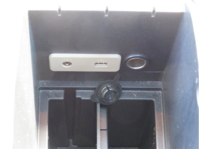 Used 2010 Ford Edge Limited FWD image 9