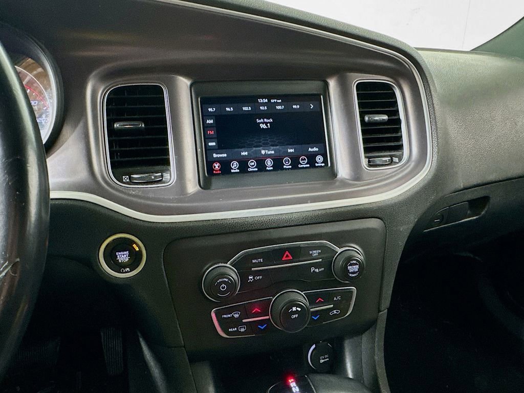Used 2022 Dodge Charger SXT image 22