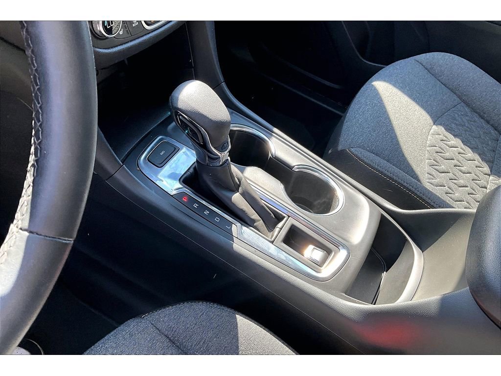 Used 2023 Chevrolet Equinox LT image 18