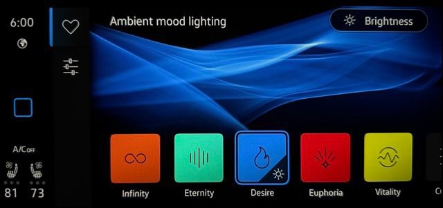 Used 2024 Volkswagen Golf R image 32