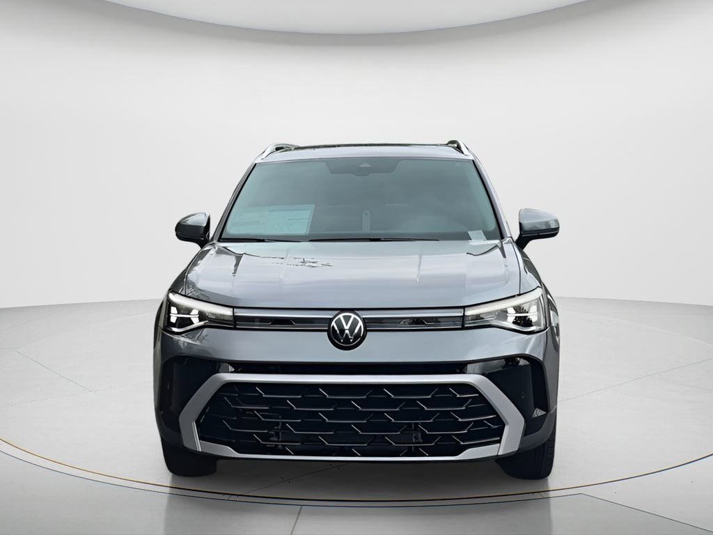 New 2026 Volkswagen Taos SEL image 3