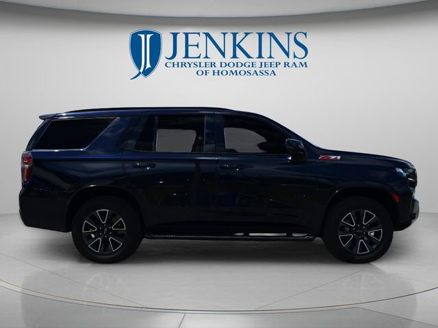 Used 2023 Chevrolet Tahoe Z71 w/ Luxury Package AWD/4WD image 3