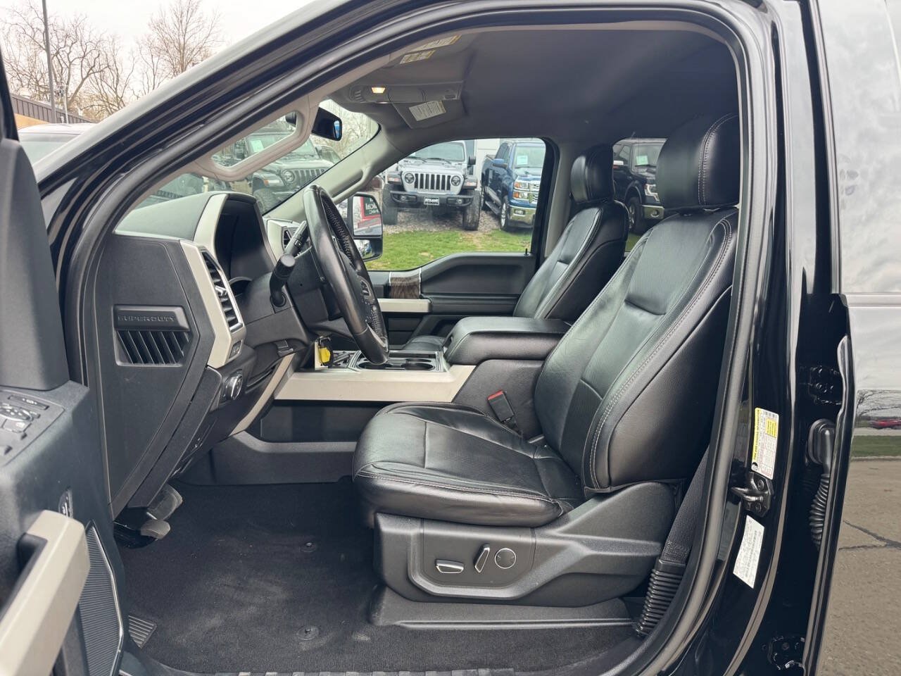 Used 2018 Ford F250 Lariat w/ Chrome Package AWD/4WD image 11