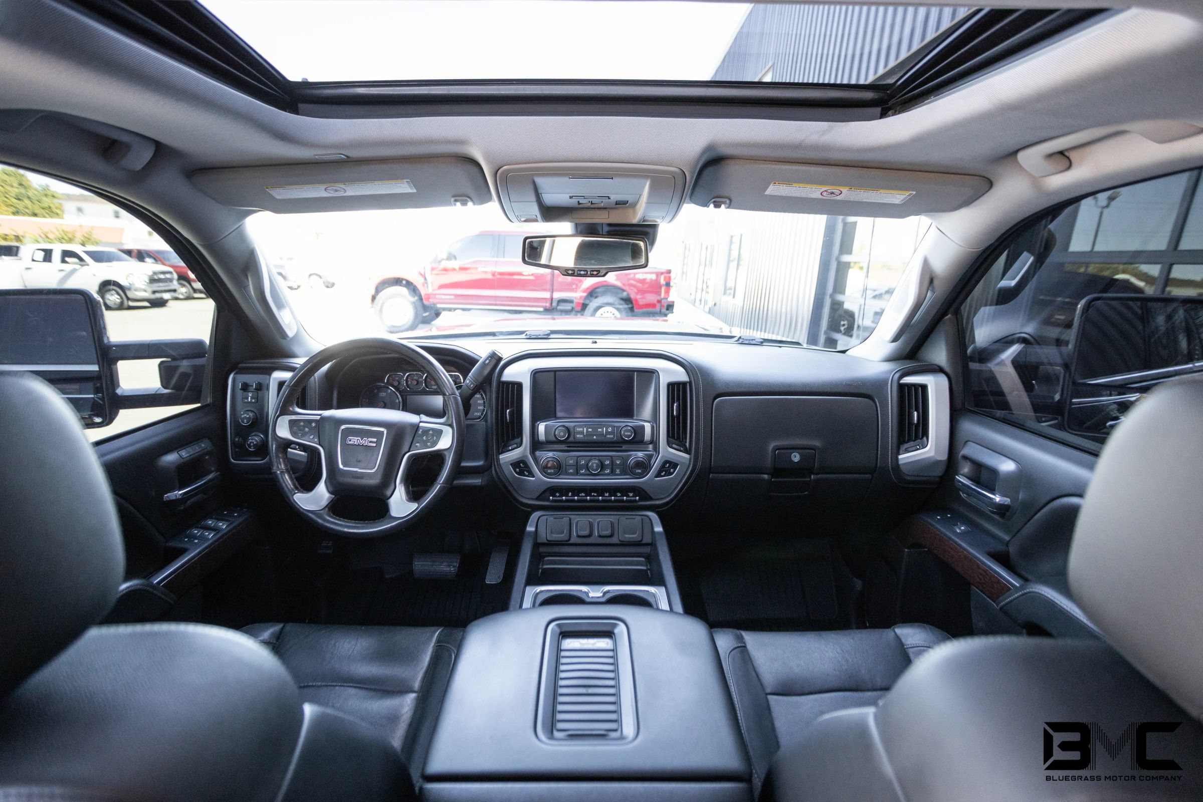 Used 2019 GMC Sierra 3500 SLT w/ Driver Alert Package AWD/4WD image 8