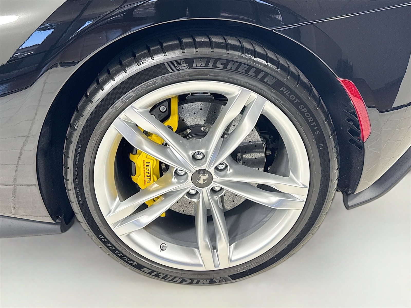 Used 2024 Ferrari 296 GTS image 9