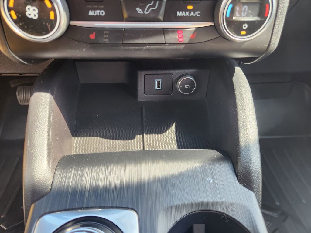 Used 2020 Ford Escape SE Sport image 34