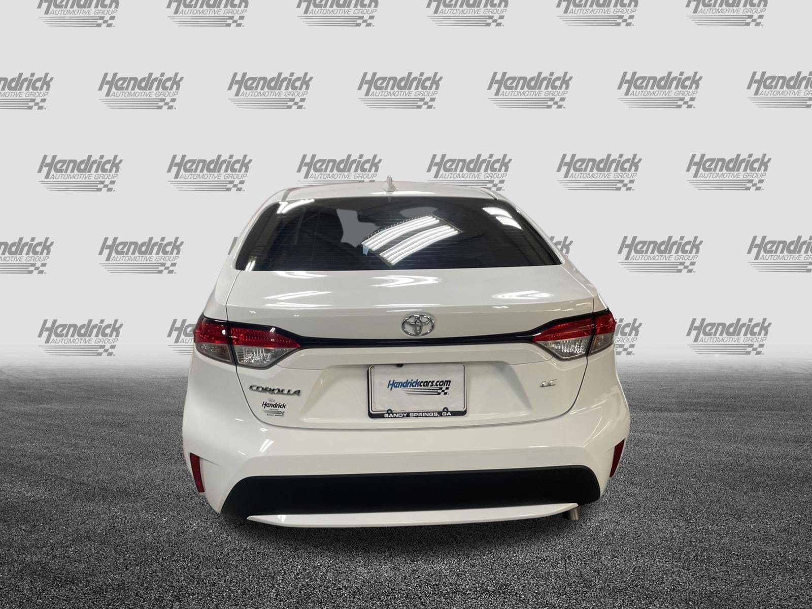 Used 2022 Toyota Corolla LE FWD image 9