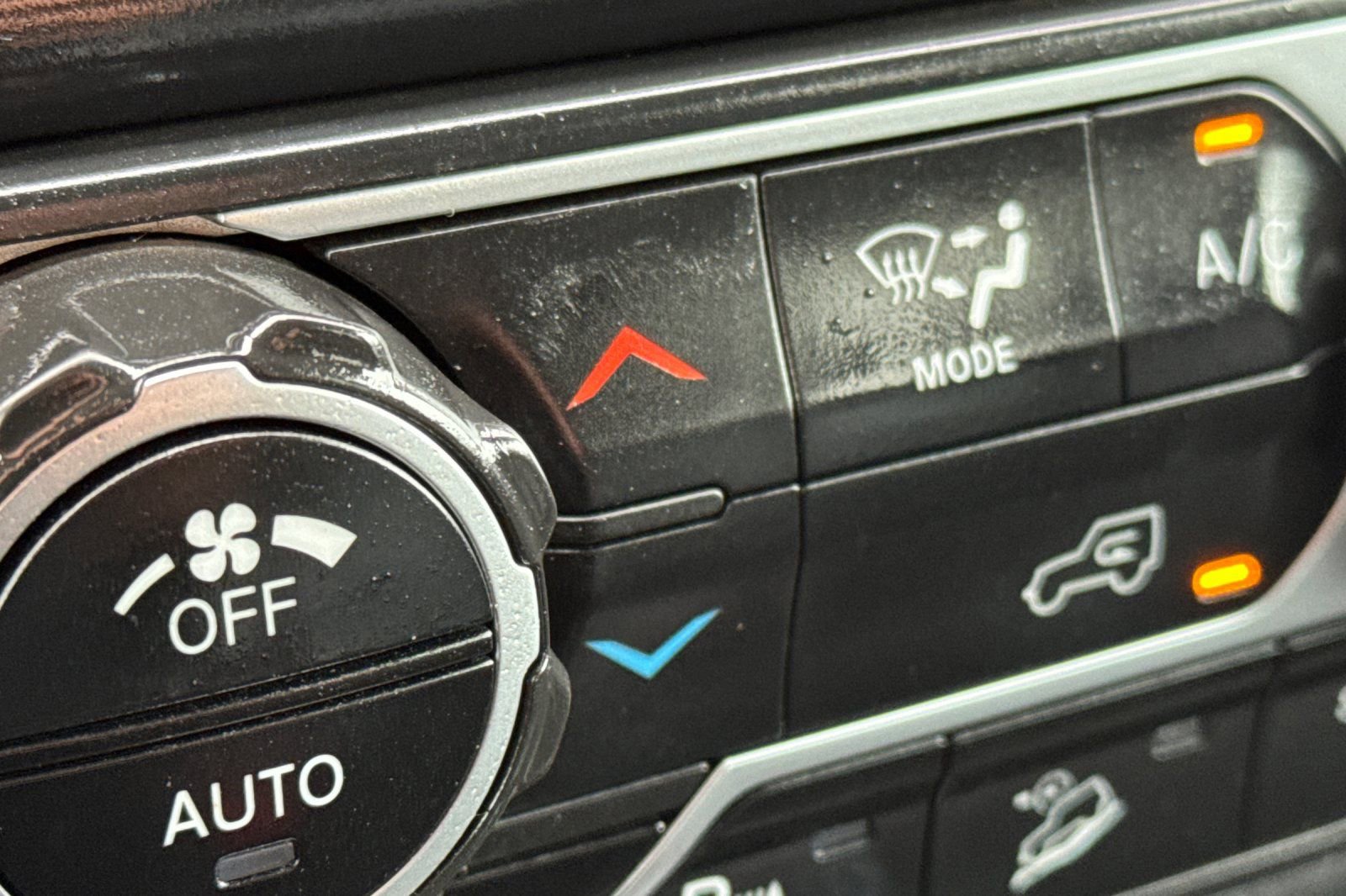 Used 2019 Jeep Wrangler Unlimited Rubicon w/ Steel Bumper Group image 29