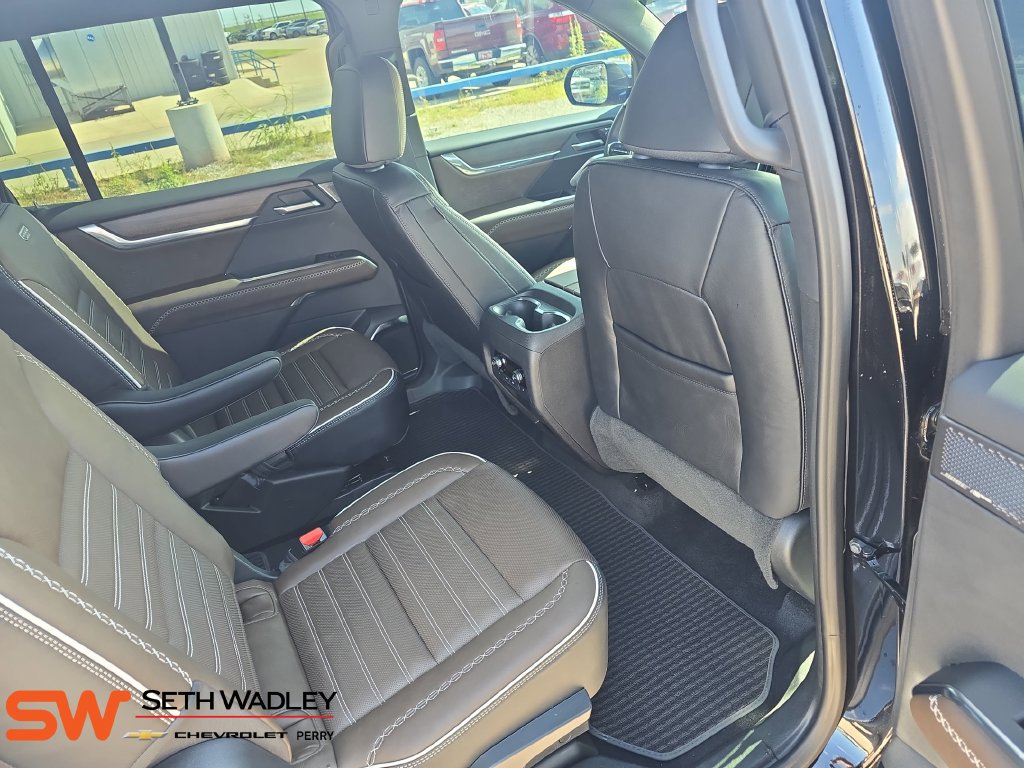 Used 2026 GMC Acadia Denali Ultimate AWD/4WD image 11