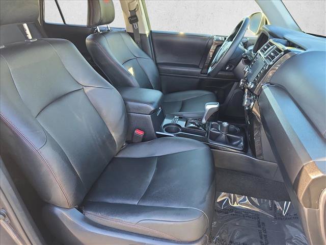 Used 2021 Toyota 4Runner TRD Off-Road Premium w/ Moonroof Package AWD/4WD image 10