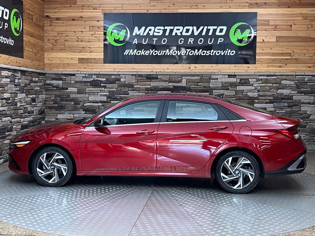 Used 2024 Hyundai Elantra SEL w/ Convenience Package FWD image 12