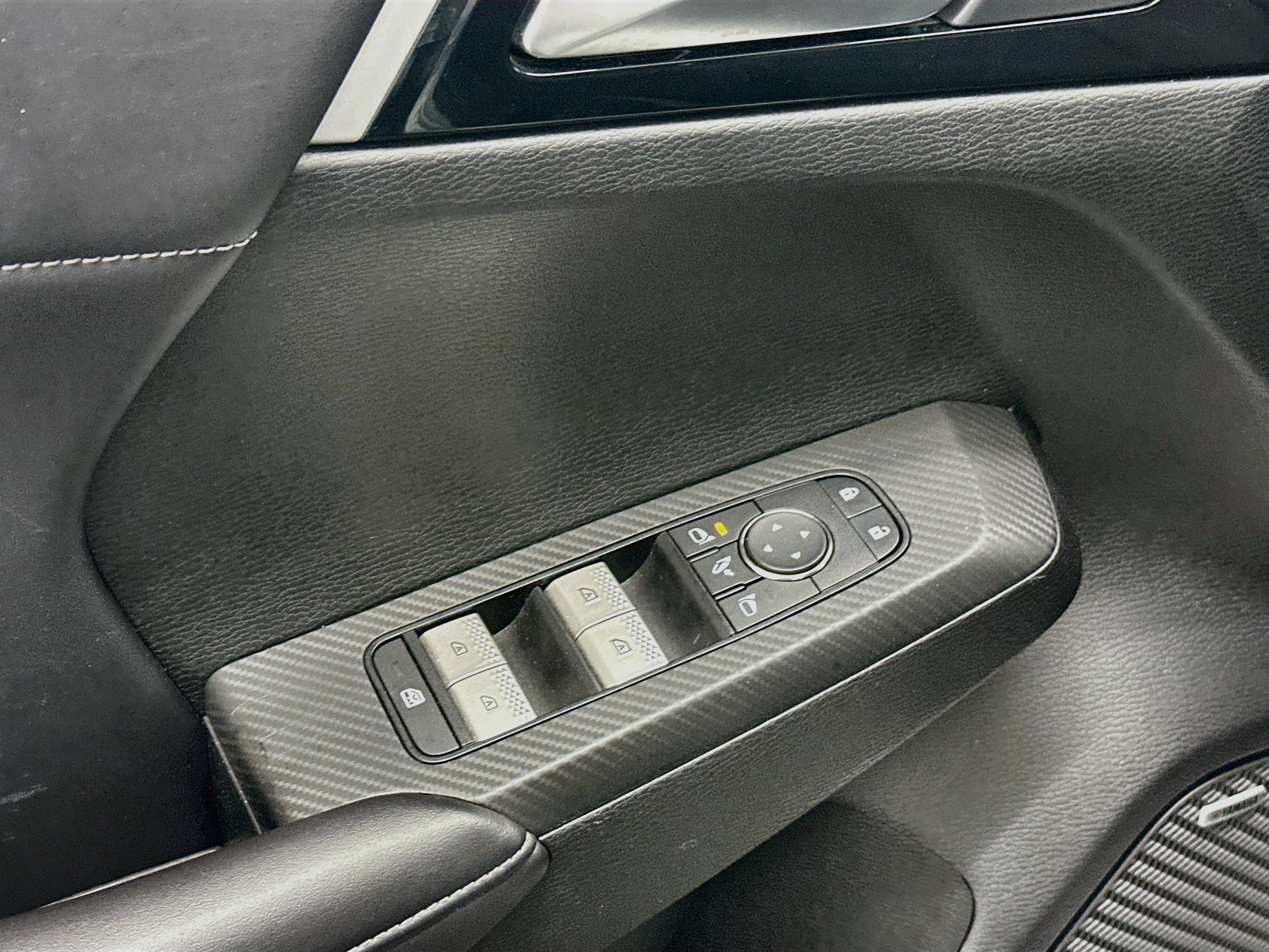 Used 2025 Mitsubishi Outlander SE AWD/4WD image 15