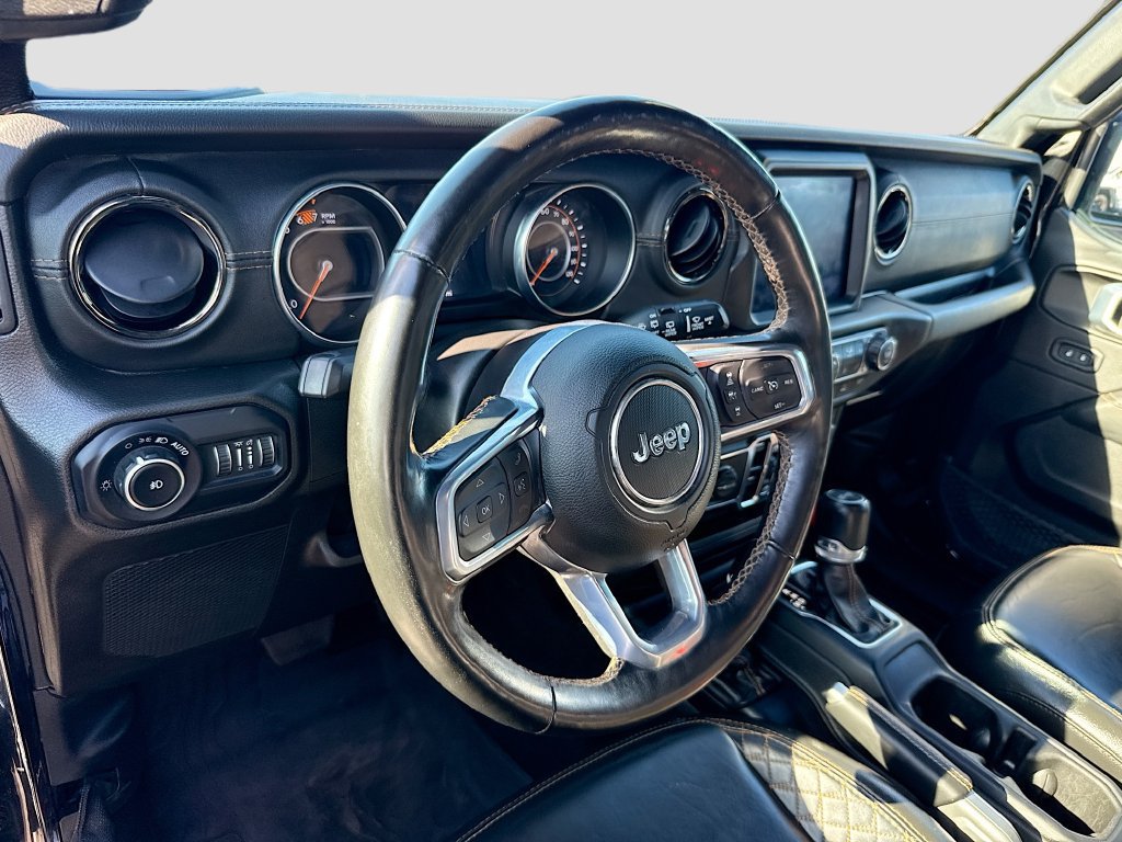 Used 2022 Jeep Wrangler Unlimited Sahara AWD/4WD image 10