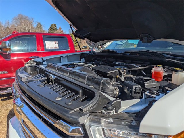 Certified 2022 Chevrolet Silverado 3500 High Country w/ Snow Plow Prep/Camper Package image 79