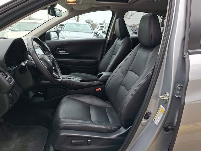 Used 2020 Honda HR-V Touring image 11