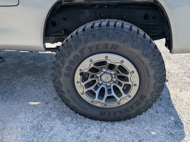 Used 2003 Toyota Tundra SR5 w/ SR5 Extra Value Pkg RWD image 19