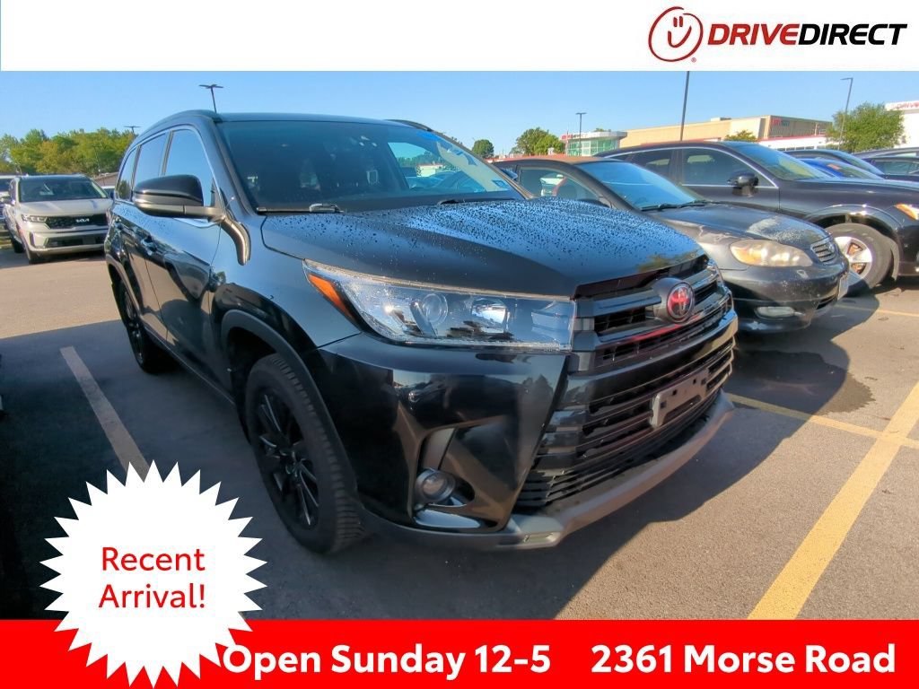 Used 2019 Toyota Highlander SE AWD/4WD image 1