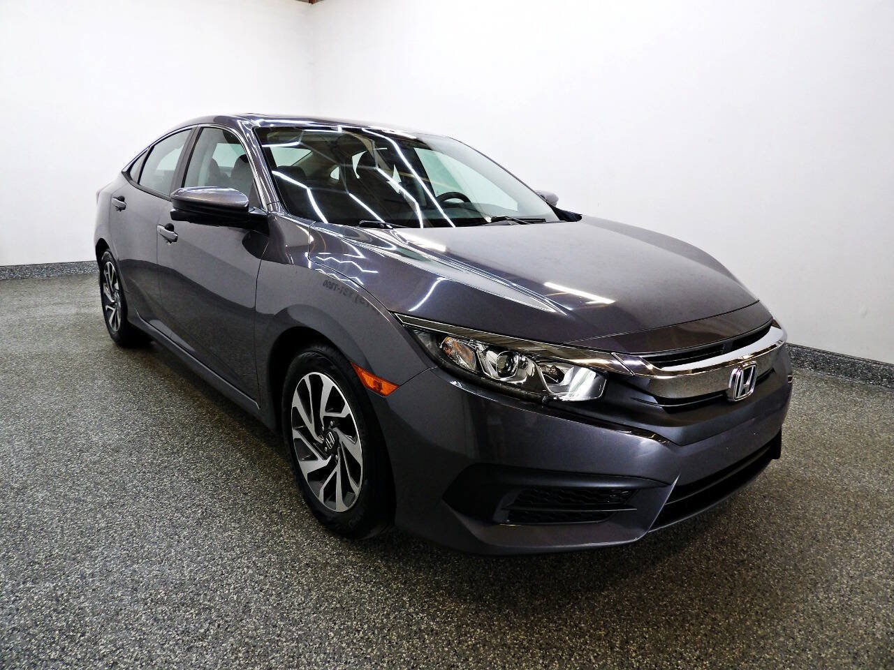 Used 2016 Honda Civic EX image 3