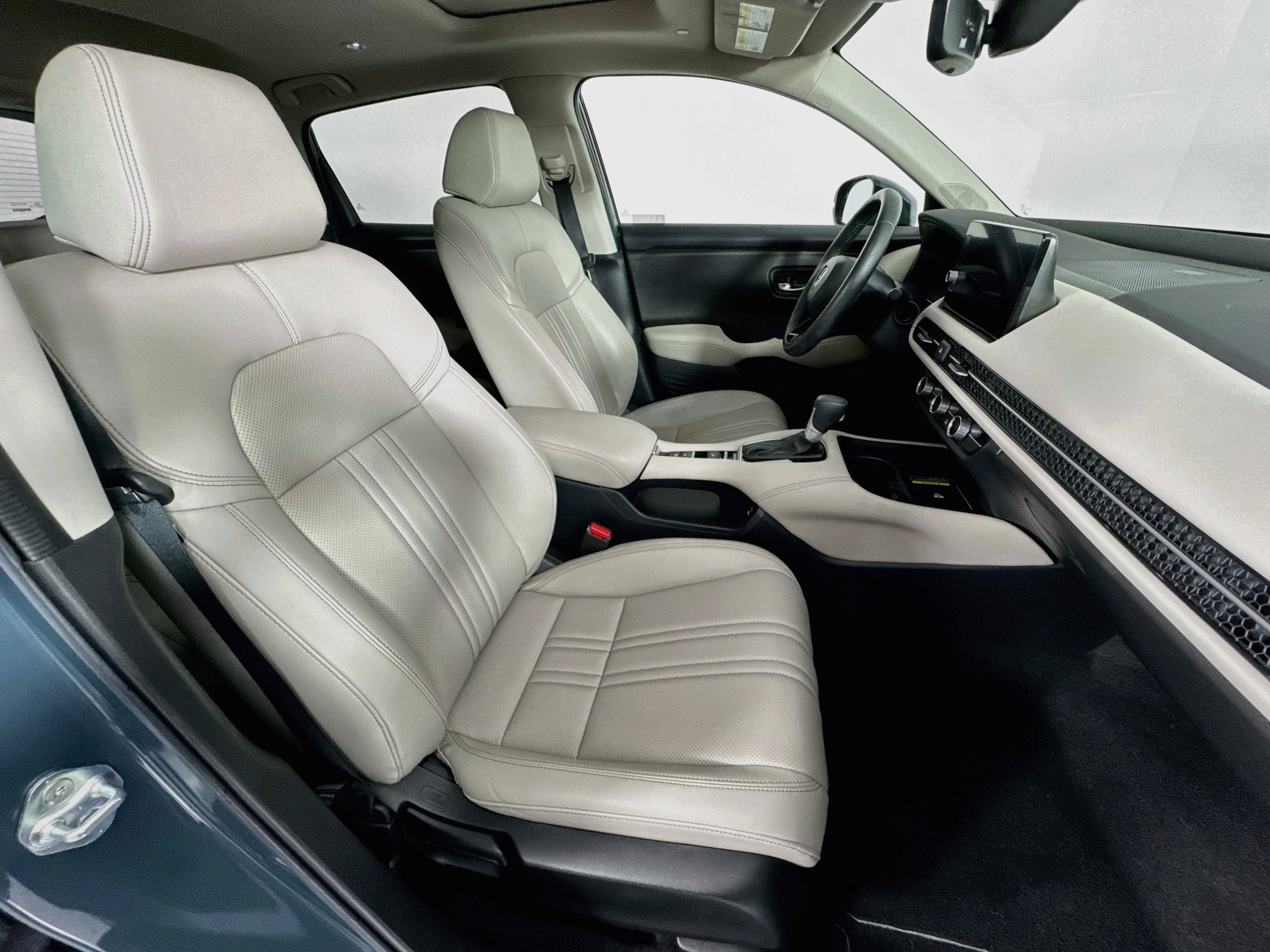 Certified 2024 Honda HR-V EX-L image 27