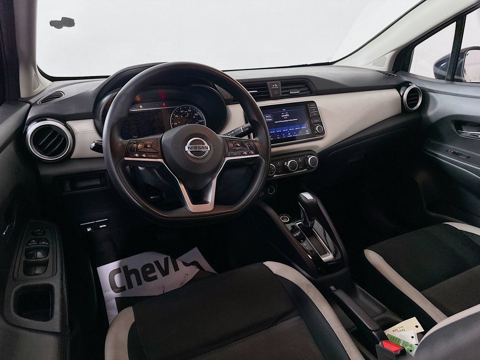 Used 2020 Nissan Versa SV FWD image 20