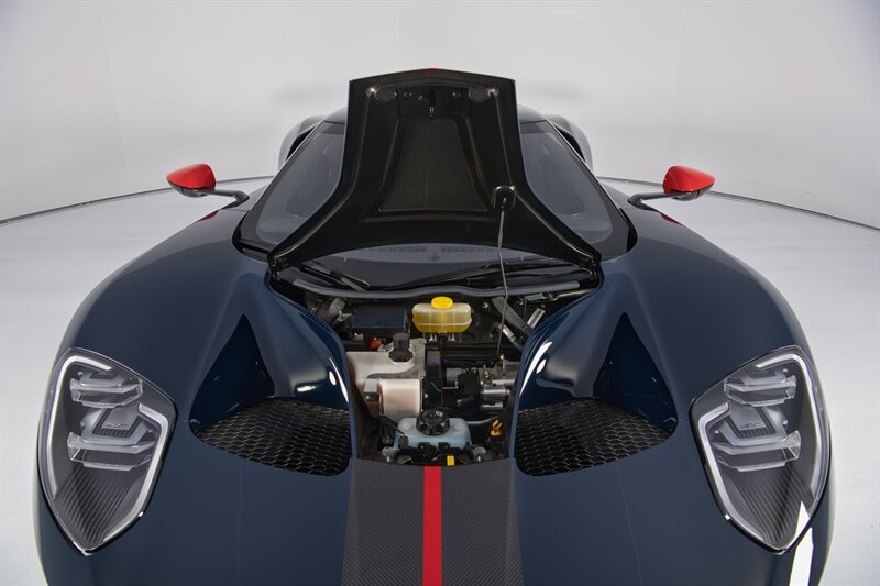 Used 2020 Ford GT Carbon Series RWD image 45