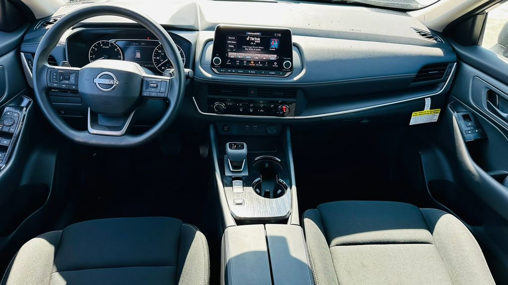 New 2026 Nissan Rogue S image 12