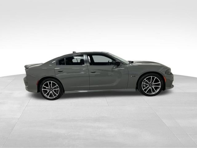 Used 2023 Dodge Charger R/T w/ Technology Group image 4